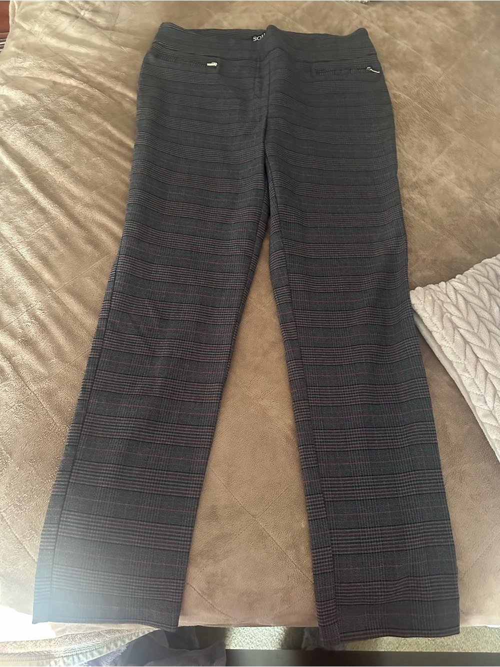 Soho Women's Grey Plaid Straight-Leg Ponte Pants